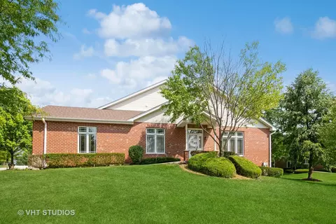10911 Canterbury Dr, Mokena, IL 60448