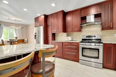 725 Lakeside Circle Dr, Wheeling, IL 60090 photo 13