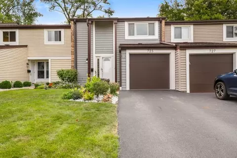 725 Lakeside Circle Dr, Wheeling, IL 60090 photo 2
