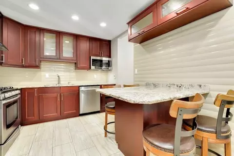 725 Lakeside Circle Dr, Wheeling, IL 60090 photo 11