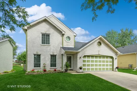 637 Mariner Dr, Elgin, IL 60120
