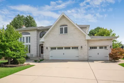 10831 Grandview Dr, Palos Park, IL 60464