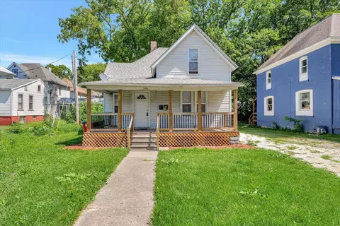 706 S State St, Champaign, IL 61820