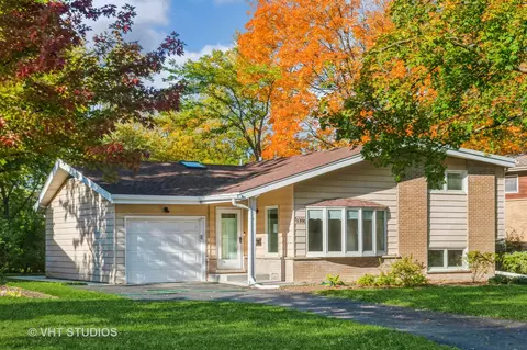 1316 Central Ave, Deerfield, IL 60015