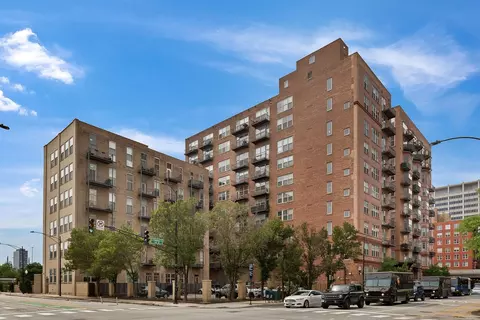 550 W Harrison St #353, Chicago, IL 60607
