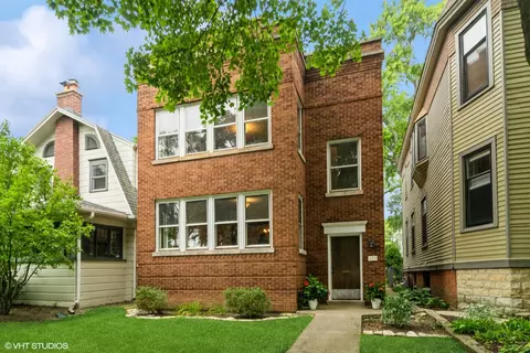 113 S Grove Ave, Oak Park, IL 60302