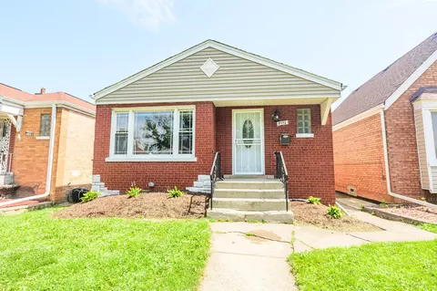 9551 S University Ave, Chicago, IL 60628
