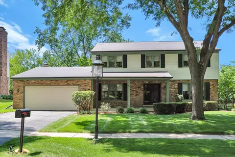 3840 Downers Dr, Downers Grove, IL 60515