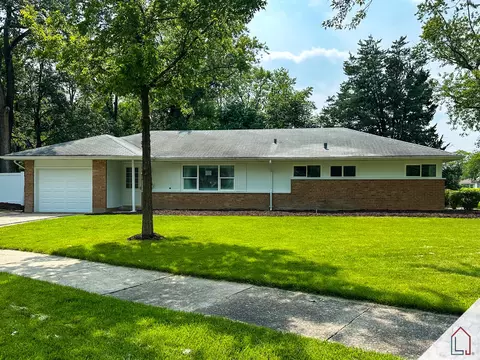 530 Wildwood Dr, Park Forest, IL 60466