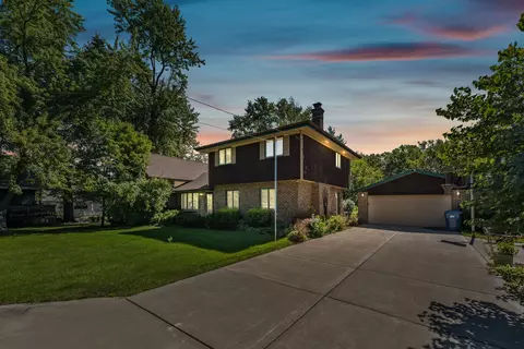 15225 Kostner Ave, Midlothian, IL 60445