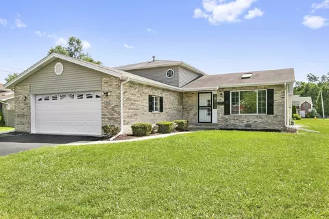 662 W 15th St, Chicago Heights, IL 60411