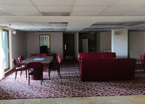 711 S River Rd #504, Des Plaines, IL 60016 photo 4