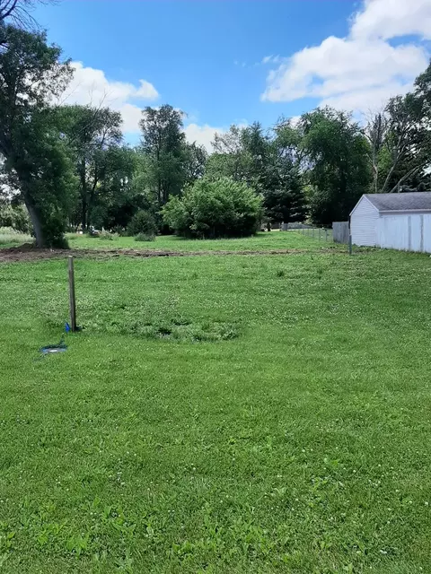 611 W 3rd St, Streator, IL 61364