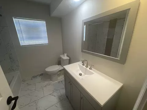 8136 Salisbury Ave, Lyons, IL 60534 photo 10
