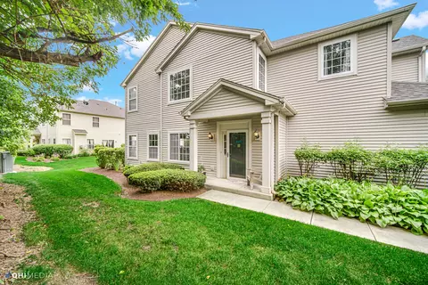 17624 Gilbert Dr, Lockport, IL 60441