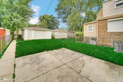 556 E 104th Pl, Chicago, IL 60628 photo 20
