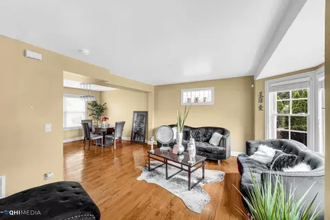 556 E 104th Pl, Chicago, IL 60628 photo 4