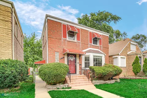 556 E 104th Pl, Chicago, IL 60628 photo 2