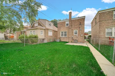 556 E 104th Pl, Chicago, IL 60628 photo 19