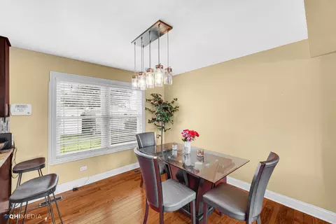 556 E 104th Pl, Chicago, IL 60628 photo 6