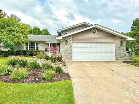 1509 Cherrywood Ln, New Lenox, IL 60451