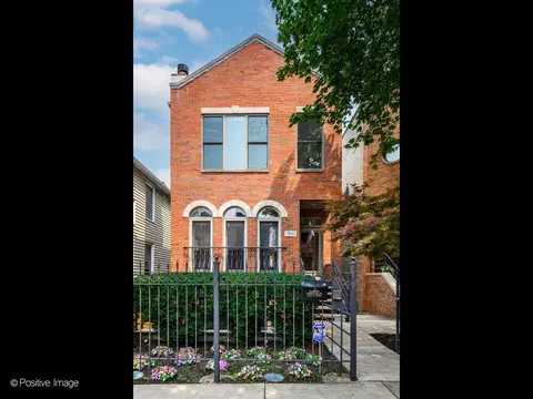 1941 N Wood St, Chicago, IL 60622