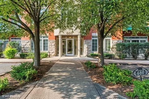 660 Mchenry Rd #104, Wheeling, IL 60090