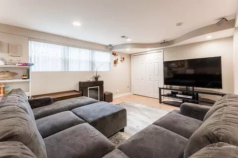 1004 E Golfhurst Ave, Mount Prospect, IL 60056 photo 27