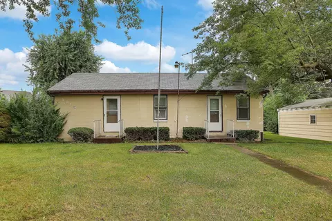 1815 Horeb Ave, Zion, IL 60099