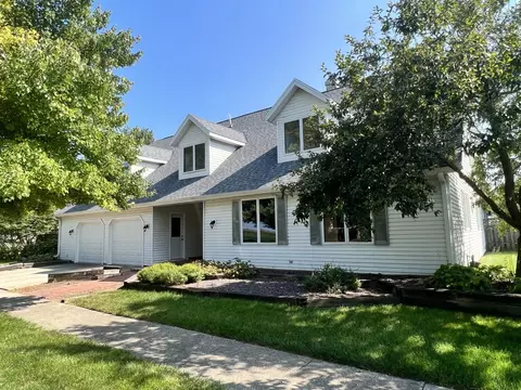 308 E Kyle St, Ogden, IL 61859