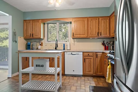 210 Rebecca Ln, Normal, IL 61761 photo 4