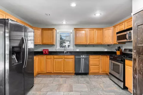 338 W Center St, Sandwich, IL 60548 photo 12