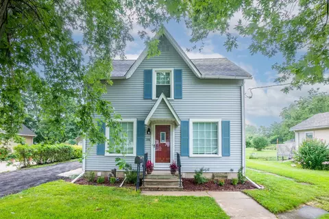 338 W Center St, Sandwich, IL 60548 photo 2