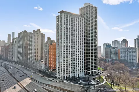 1550 N Lake Shore Dr #27C, Chicago, IL 60610