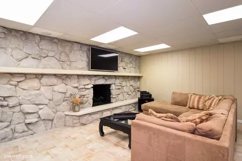 1 Knoll Ridge Rd, Rolling Meadows, IL 60008 photo 42