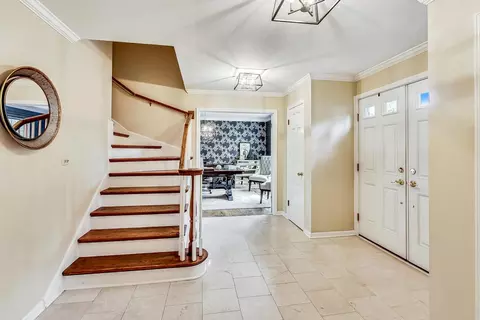 1 Knoll Ridge Rd, Rolling Meadows, IL 60008 photo 5