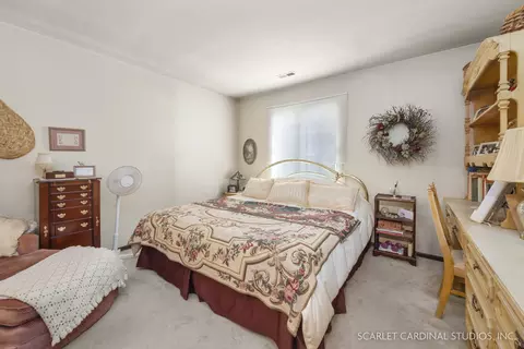 835 Sheldon Ct #704D, Wheaton, IL 60189 photo 9