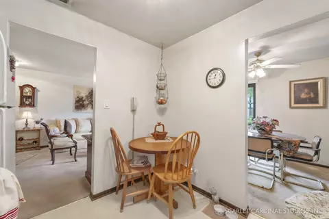 835 Sheldon Ct #704D, Wheaton, IL 60189 photo 7