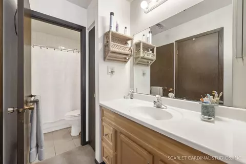 835 Sheldon Ct #704D, Wheaton, IL 60189 photo 10