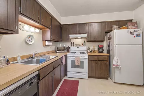 835 Sheldon Ct #704D, Wheaton, IL 60189 photo 6