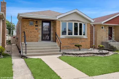 5813 S Moody Ave, Chicago, IL 60638