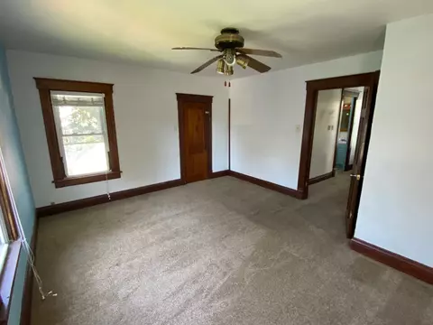 114 W 5th St, Gridley, IL 61744 photo 8