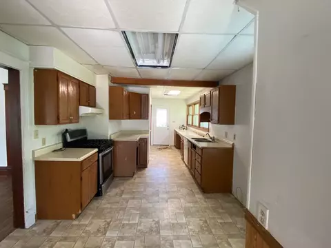 114 W 5th St, Gridley, IL 61744 photo 5