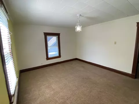 114 W 5th St, Gridley, IL 61744 photo 7