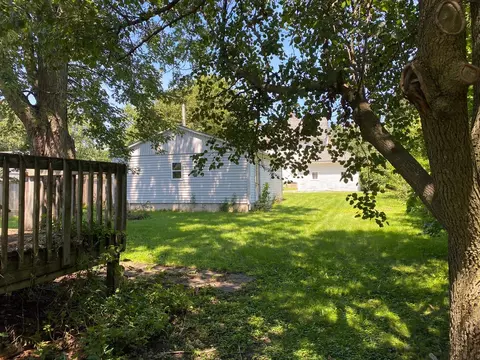 114 W 5th St, Gridley, IL 61744 photo 11