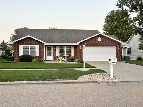 3237 Becker Dr, Peru, IL 61354