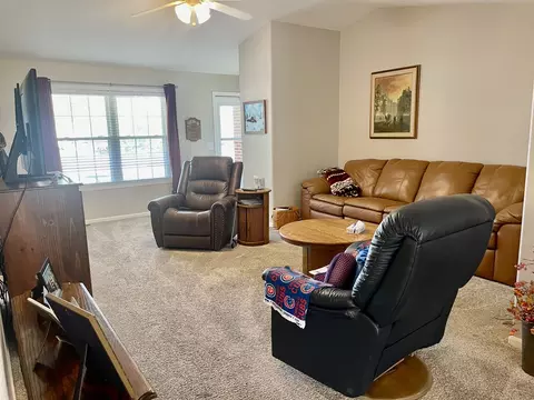 3237 Becker Dr, Peru, IL 61354 photo 11
