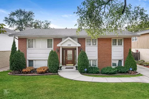1220 S Stone Ave, La Grange, IL 60525