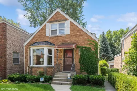 2929 W Jerome St, Chicago, IL 60645