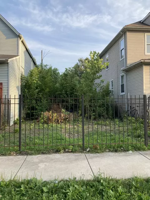 5237 W Ohio St, Chicago, IL 60644